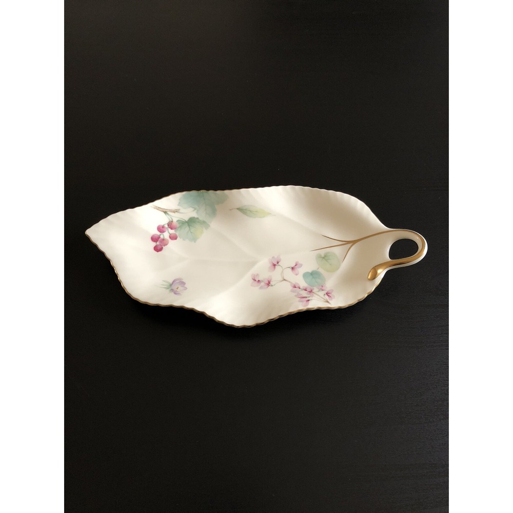 Mikasa Natures Garden B2008 Ivory Bone China Leaf Handle Trinket Tray 'Japan '